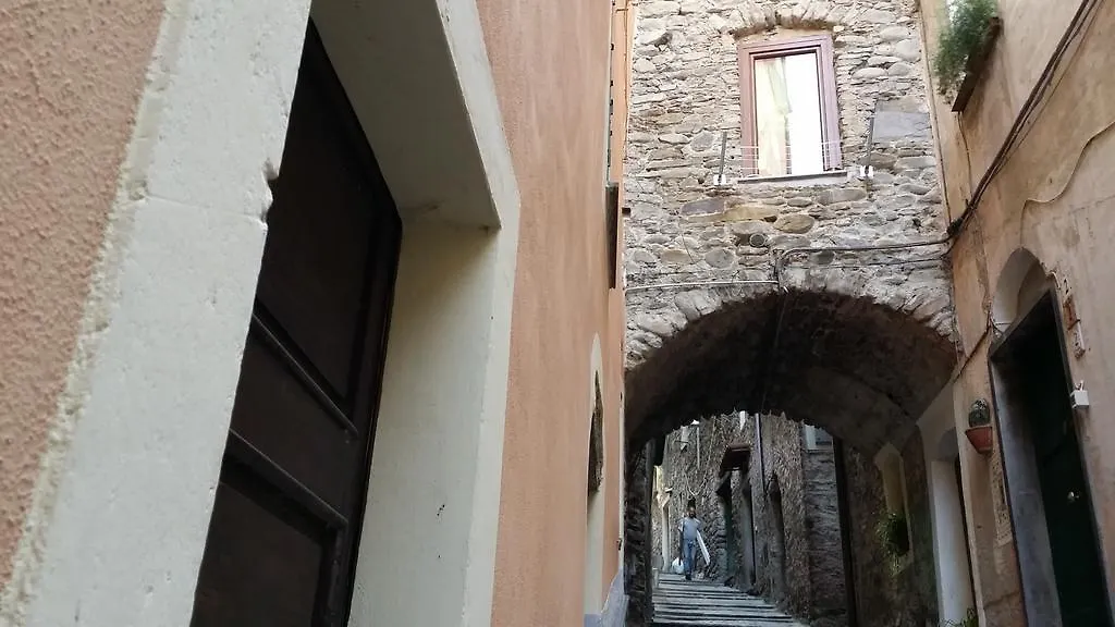 Le Case Del Libro Verde Acino D'Uva Dolceacqua